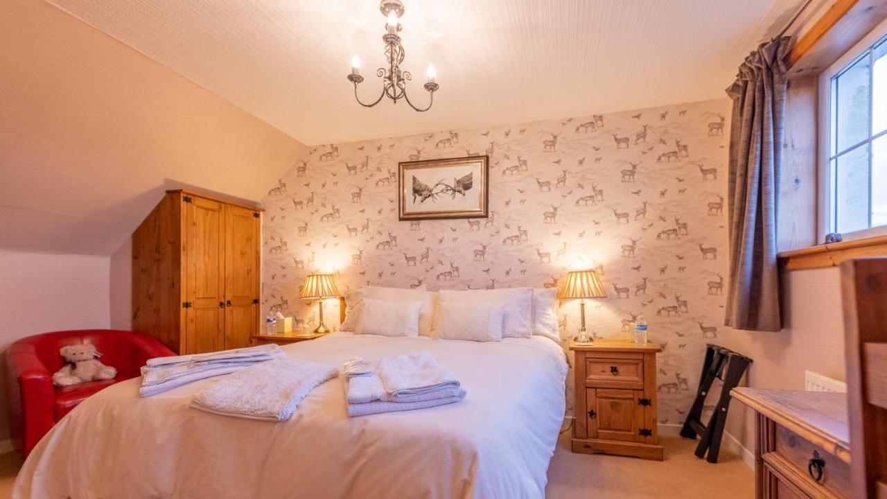 Benview & Luxury Lodge, Isle Of North Uist Bed & Breakfast Paible