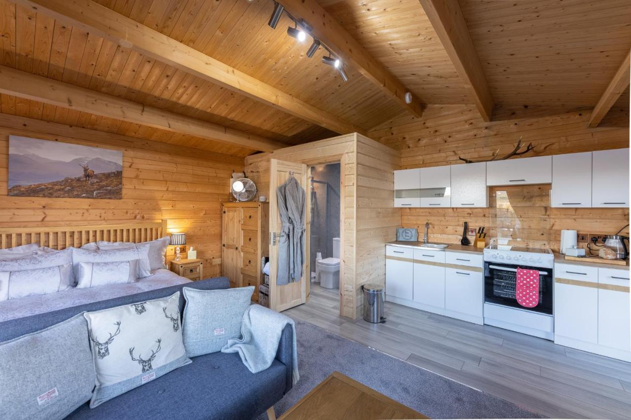 Benview & Luxury Lodge, Isle Of North Uist Frühstückspension *